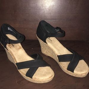 black criss-crossed wedges